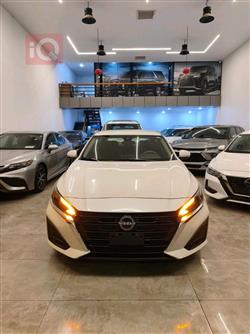 نيسان ألتيما